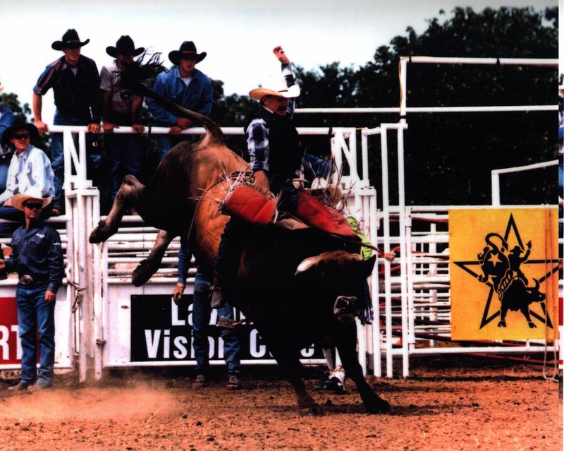 Jim Shoulders RoundUp Rodeo Oklahoma's Official